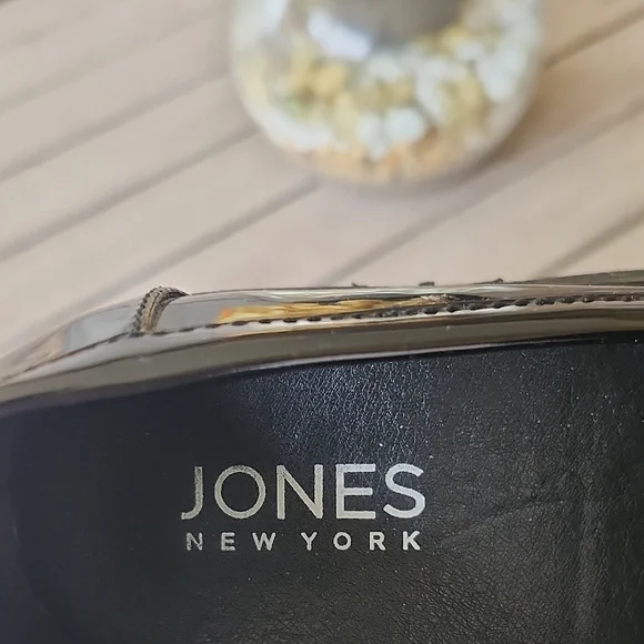 Jones New York Glossy Black Footwear - Picture 2 of 7